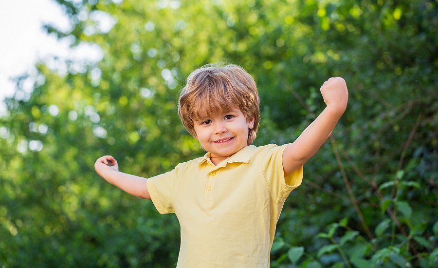 DENTIST EXPLAINS HOW TO PROTECT YOUR KID’S SMILE DURING SPORTS
